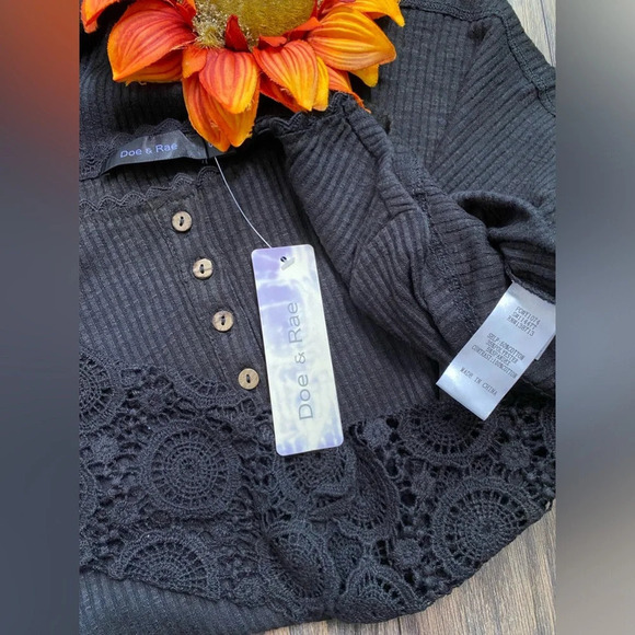 🌴3/$30🌴DOE & RAE Black Lace Long Sleeved Ribbed Henley Top NWT - Picture 7 of 10